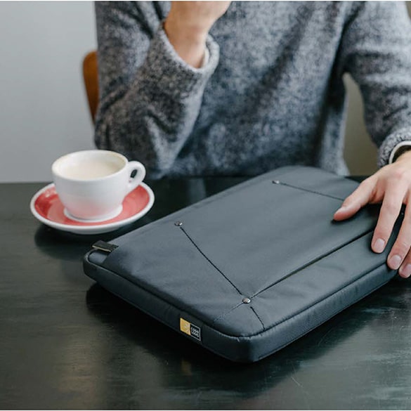 Sleeve per laptop - Tieni al riparo il tuo pc da graffi e ammaccature con una sleeve per pc.